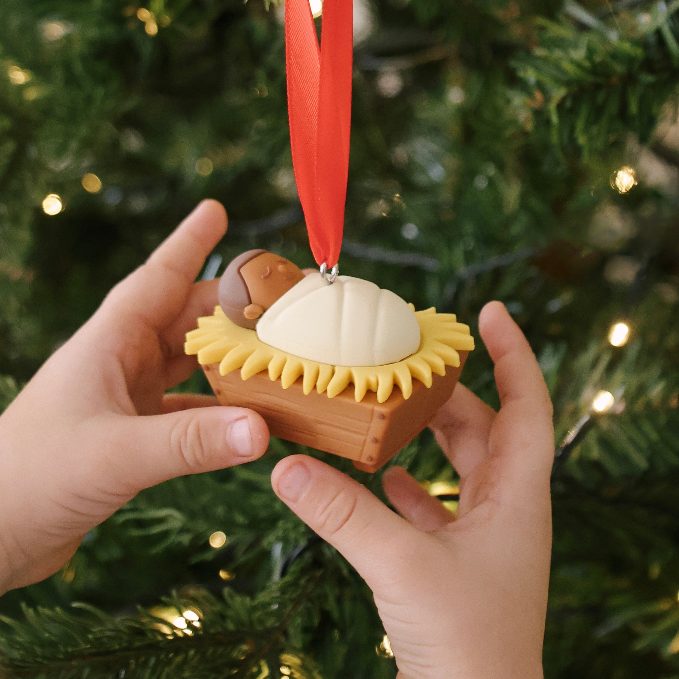Baby Jesus Christmas Ornament – Christian Nativity Decoration