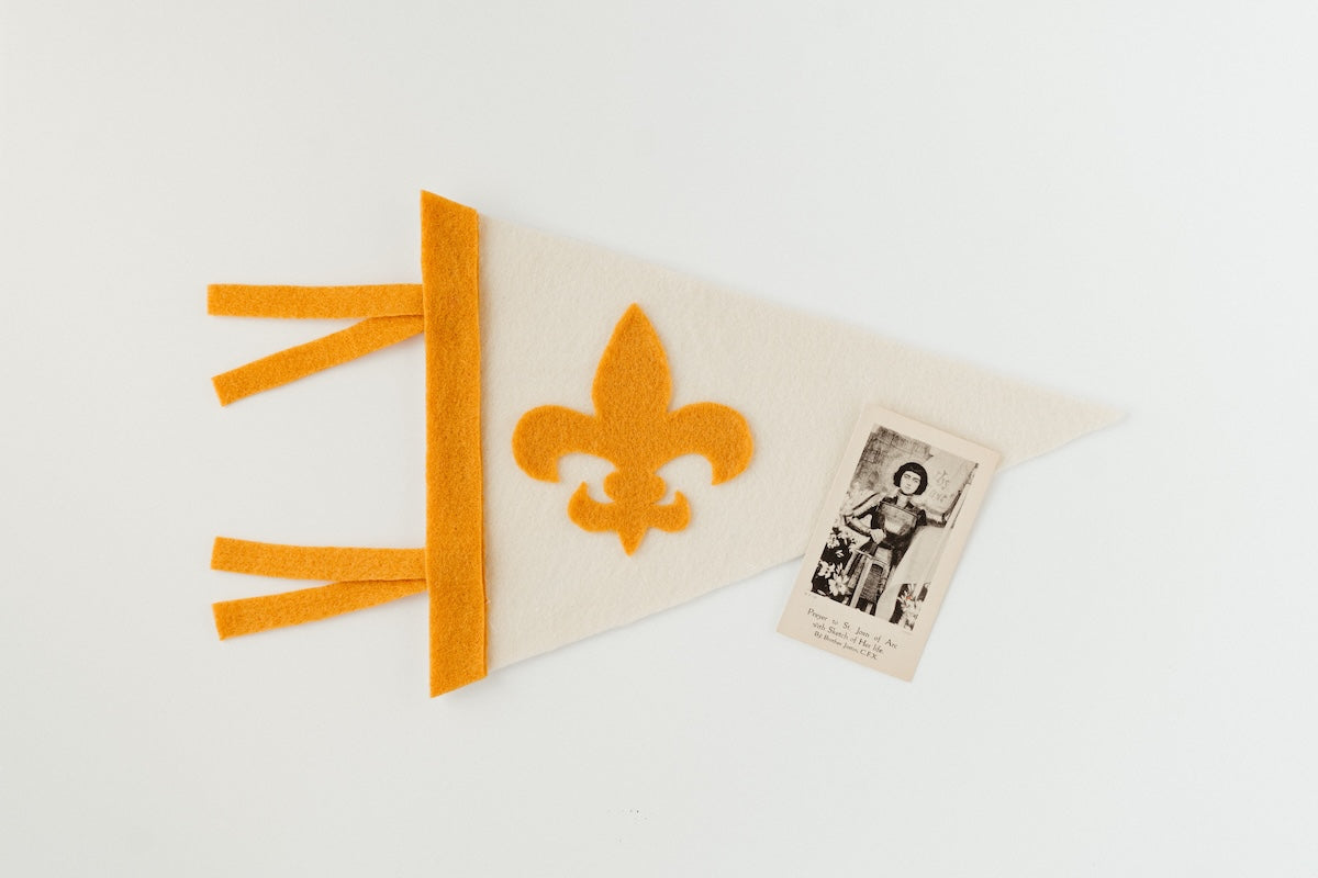 Fleur de Lis Banner for Living the Seasons