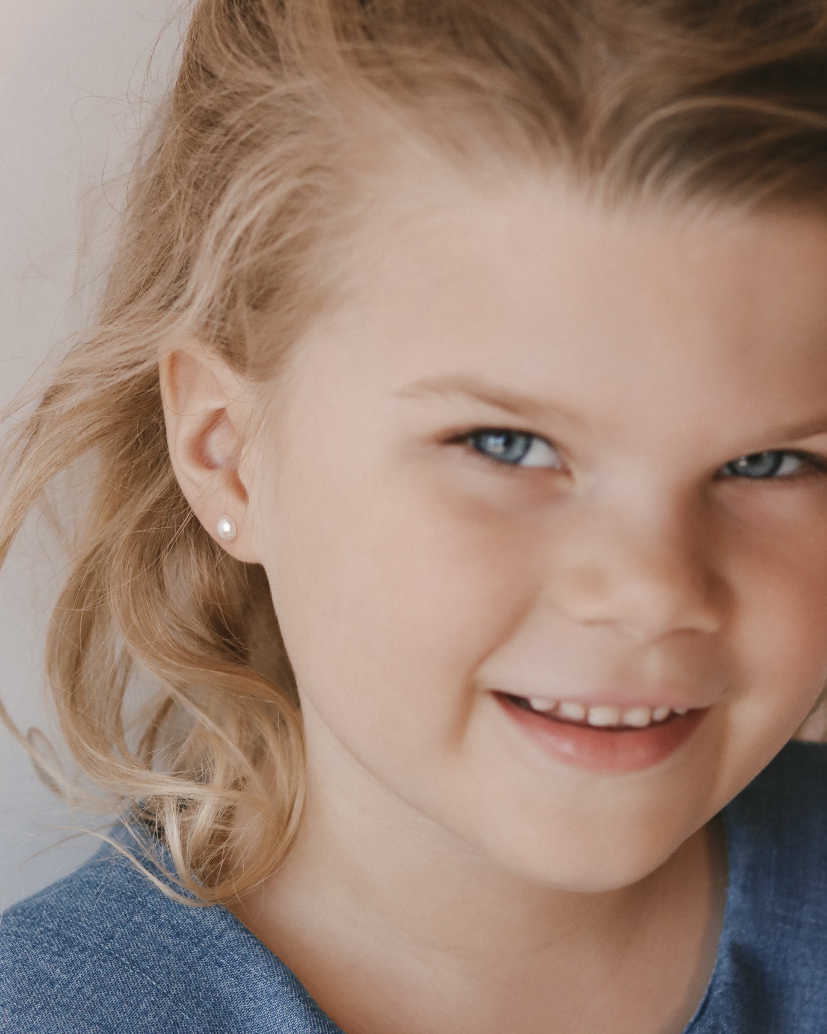 Christian-themed stick-on earrings for kids ages 3+, faith-based and mess-free. Set of 28 fun and colorful adhesive earrings, perfect for children’s birthdays, holiday stockings, or faith-inspired gifts—encouraging creativity and daily reminders of God’s love.