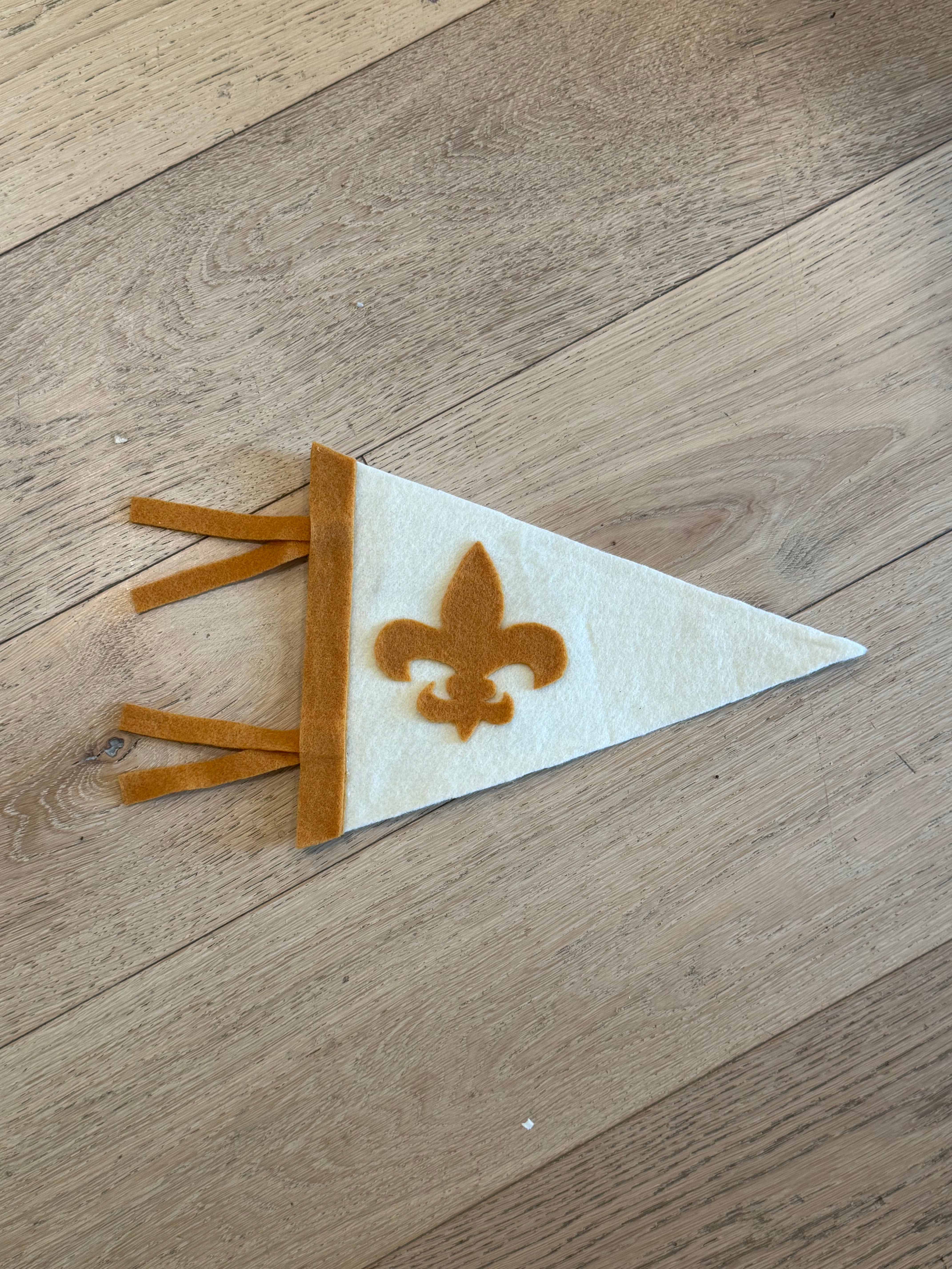Fleur de Lis Banner for Living the Seasons