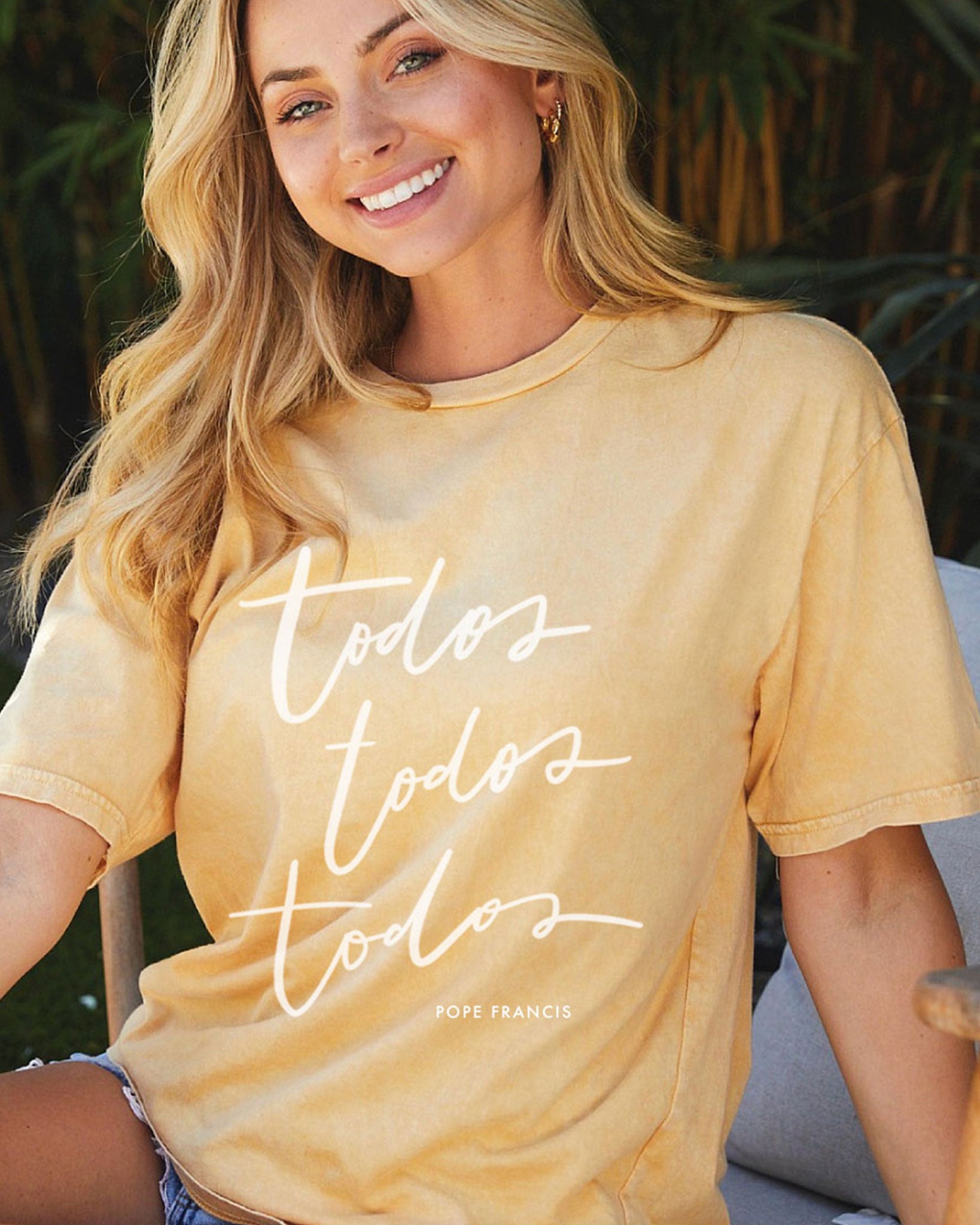 Golden Todos, Todos, Todos Oversized Adult TShirt (PREORDER)