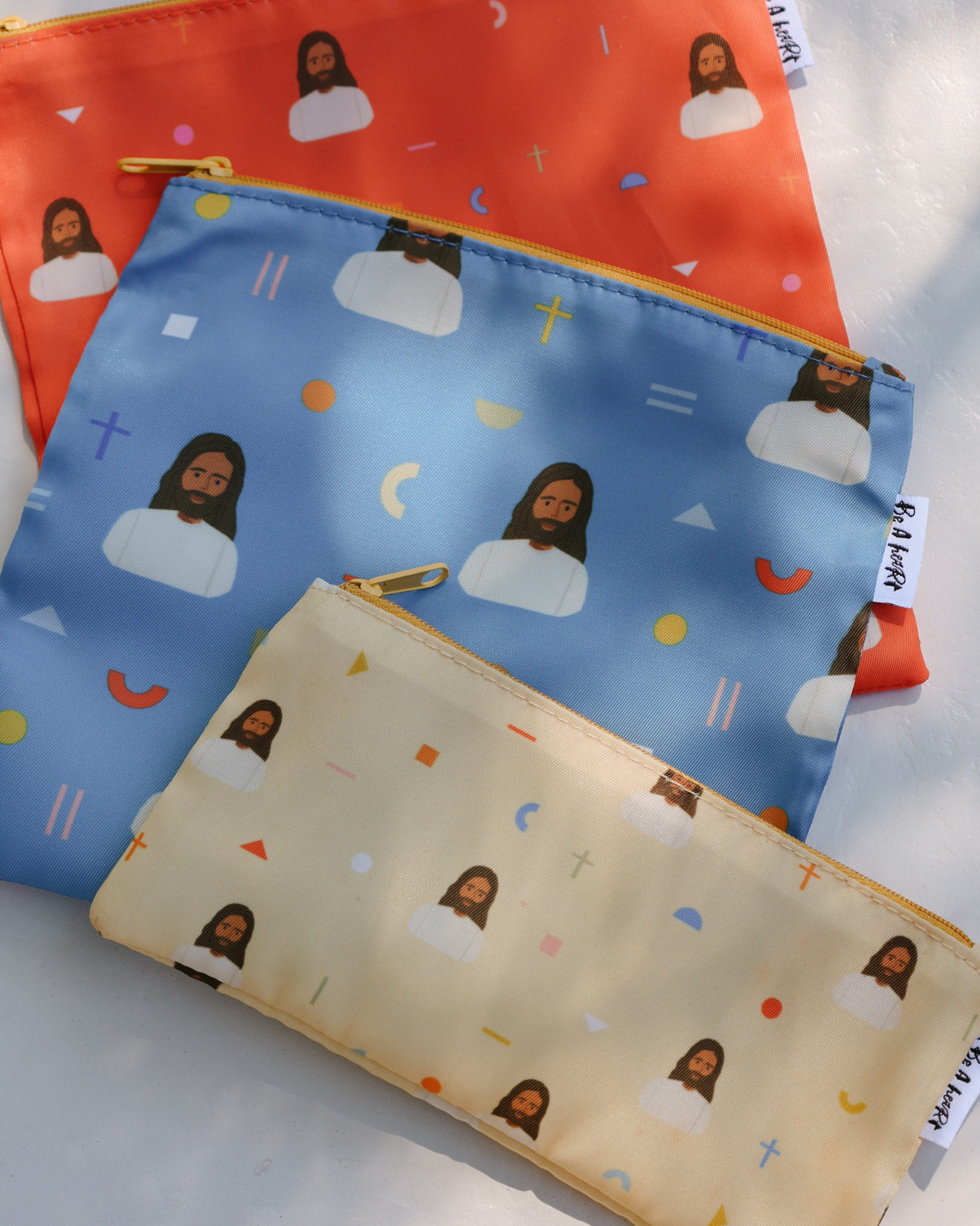 Reusable Jesus snack bags for kids with faith-based designs, eco-friendly and food-safe. Set of 3 durable, BPA-free, dishwasher-safe bags perfect for school lunches, snacks, sandwiches, and travel—Christian kids’ lunch accessories that teach love of Jesus in daily routines.