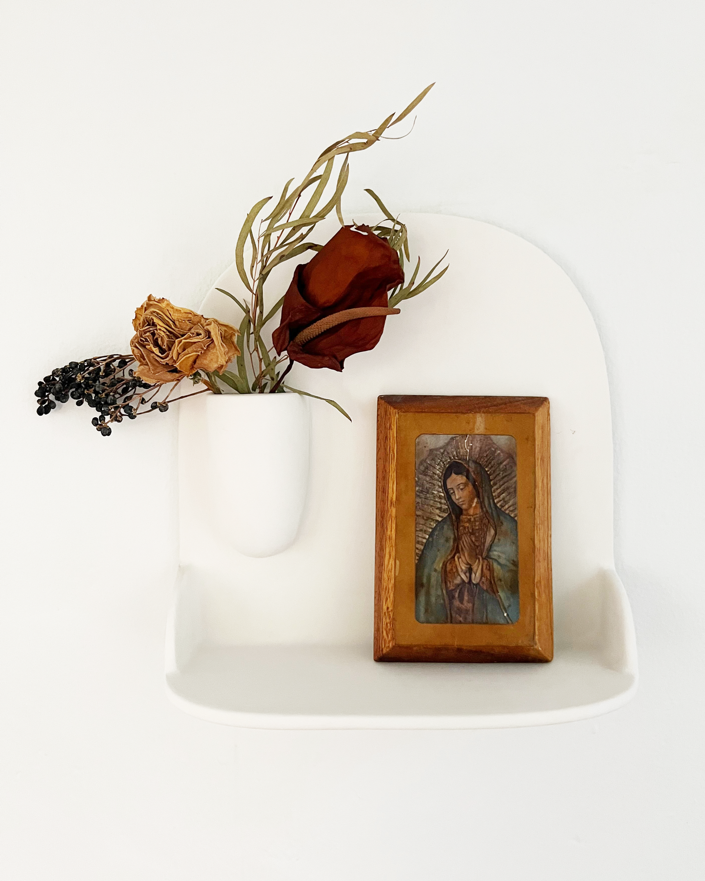 Beaheart Ceramic Wall Altar