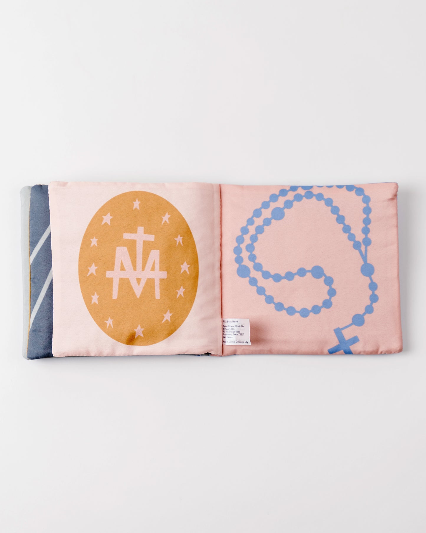 alt="Crinkle Book gift for baby"